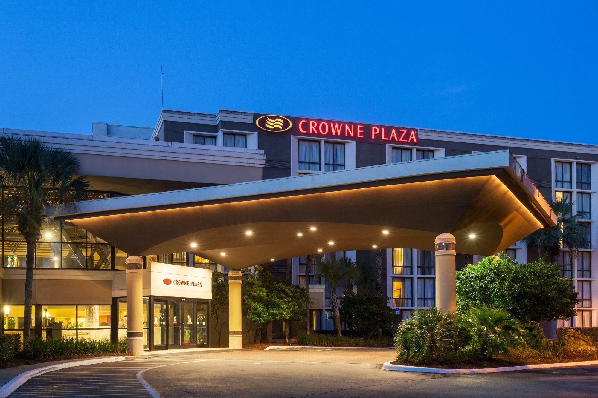 Hotel Crowne Plaza Airport By Ihg 4*